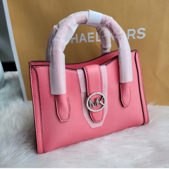 Michael Kors Purse - Picture 2 of 4